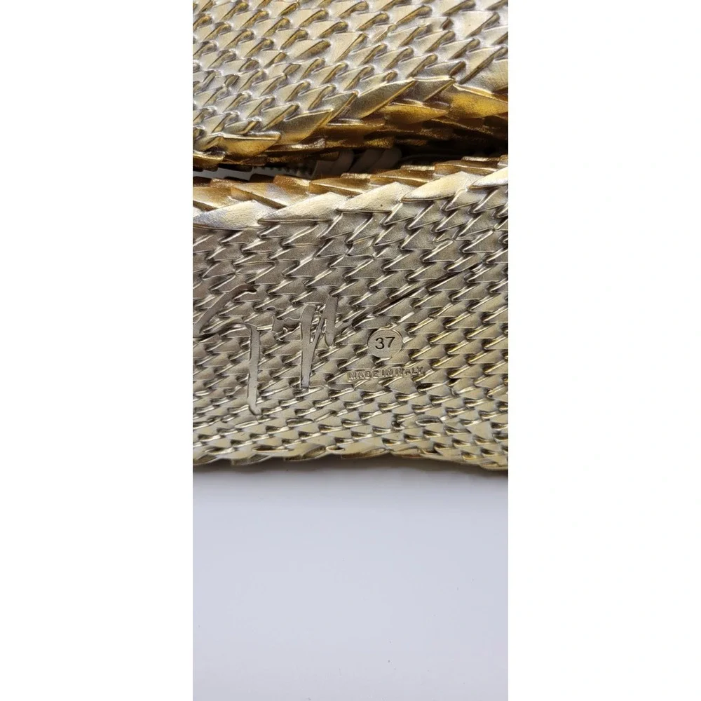 Gold Metallic Giuseppe Zanotti BNIB Lace Up Sneakers With Cleated Sole Size 37